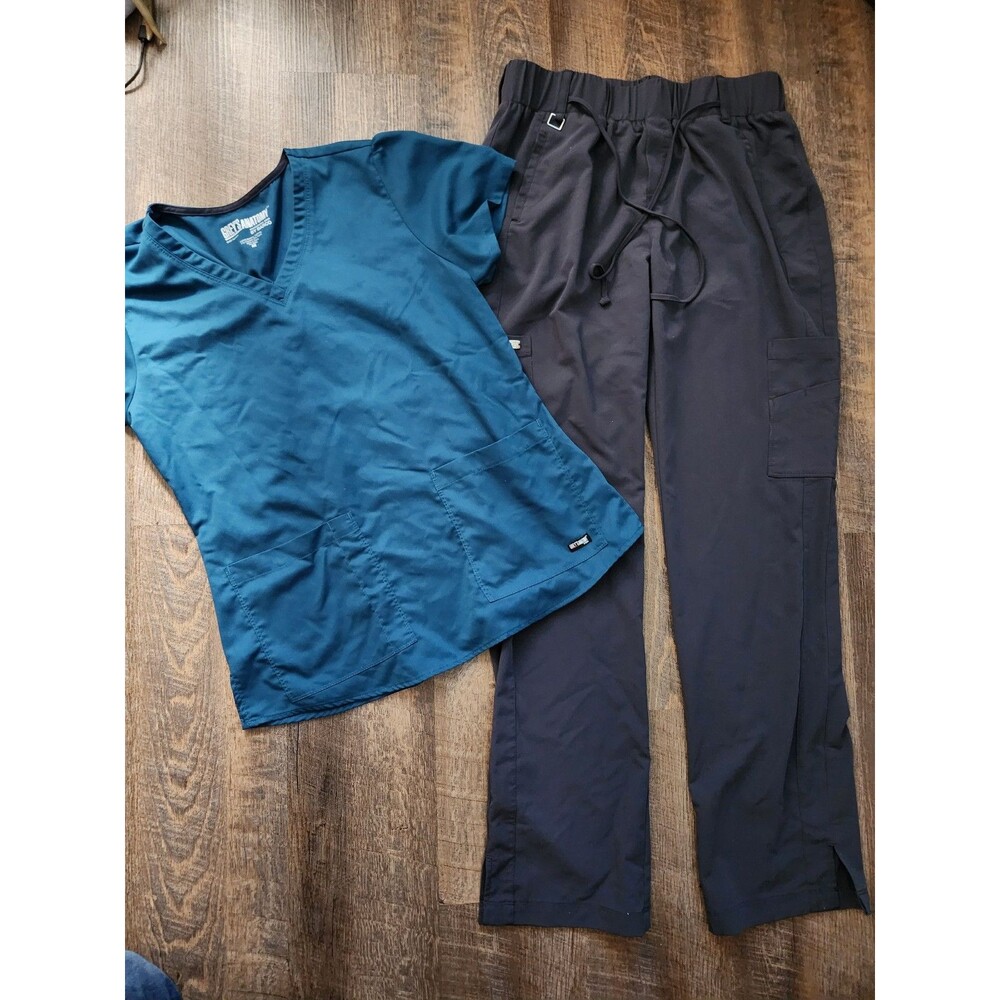 Womens M Grey's Anatomy scrub set